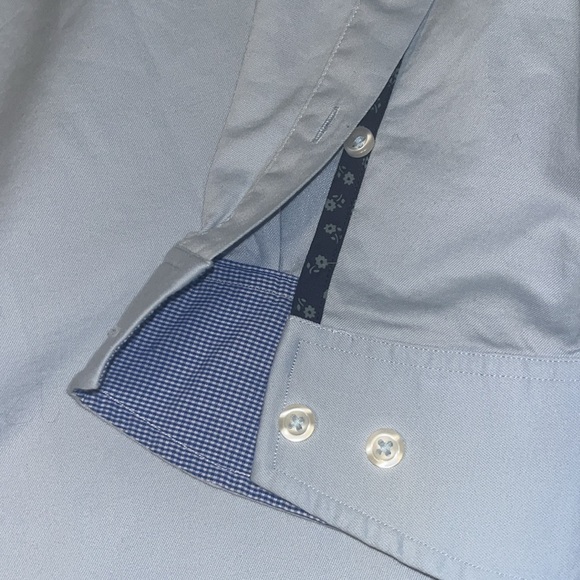 Tommy Bahama men’s light blue button down size 3X - Picture 2 of 9